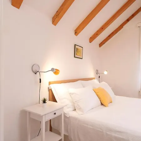The Bastion - Zf Hvar Apartamento